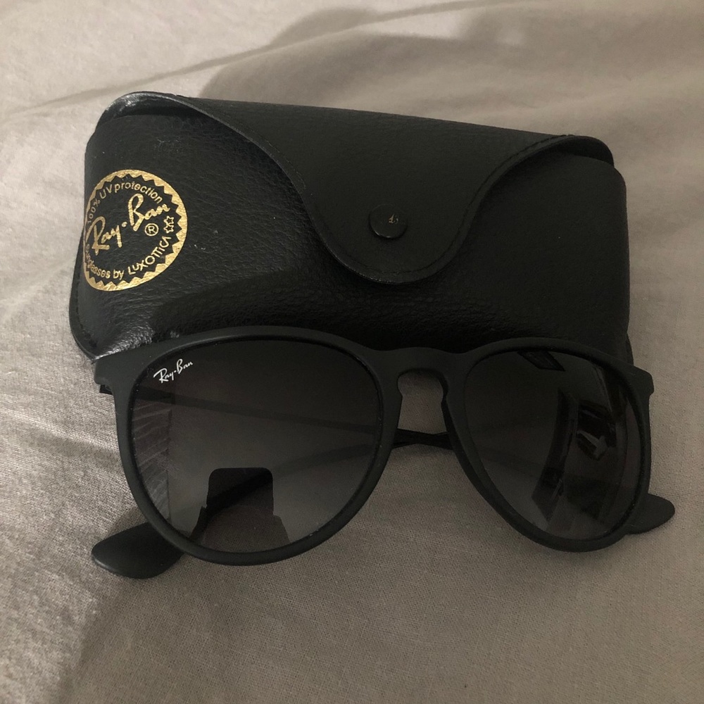 Black Erika sunglasses (Matte style)